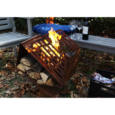 Esschert Design - Cheminée d'extérieur Corten avec rangement pour bois S